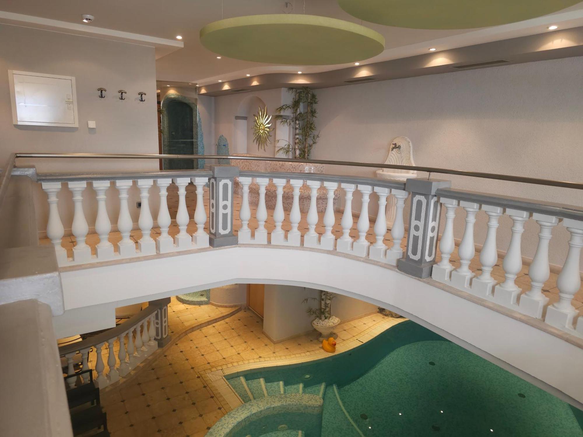 Hotel Tonnerhof Racines Esterno foto