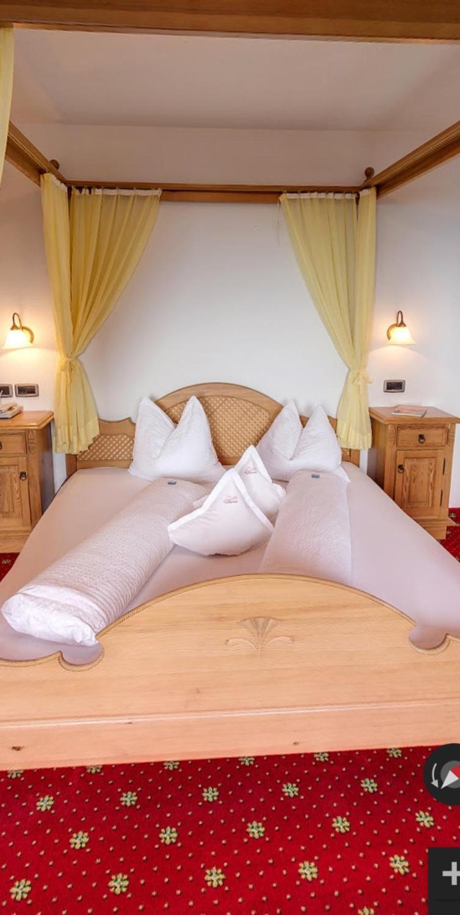 Hotel Tonnerhof Racines Esterno foto