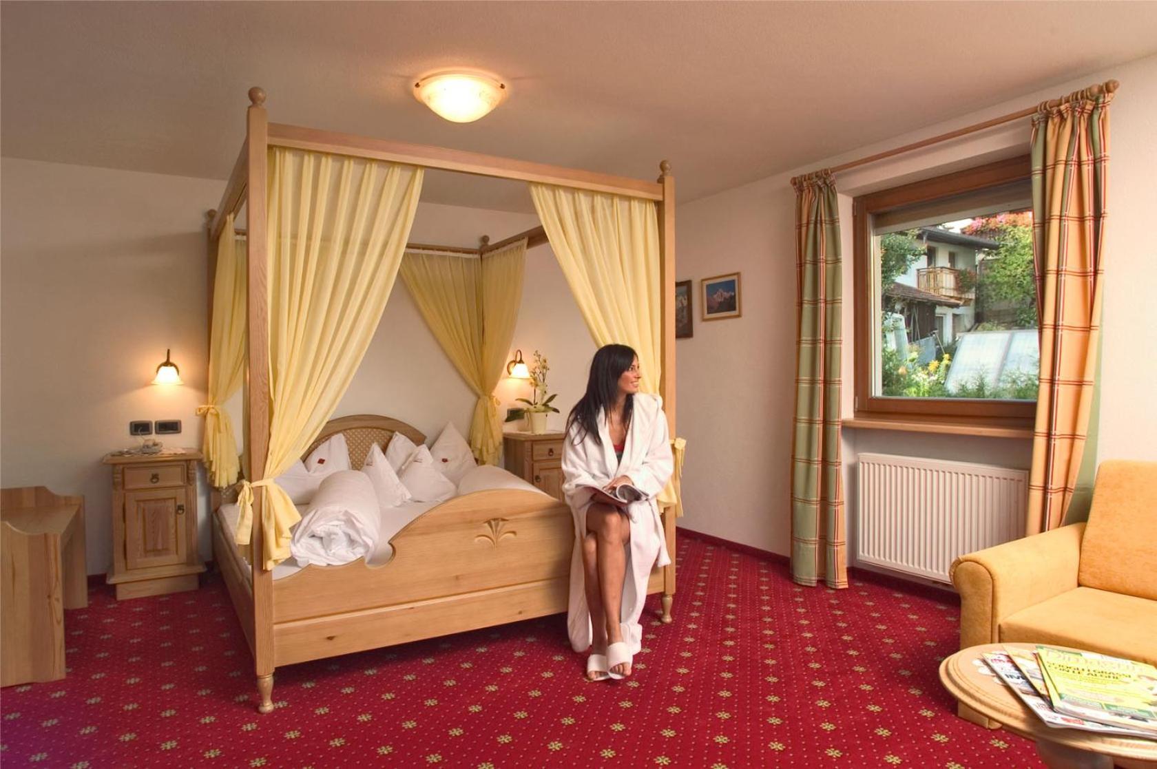 Hotel Tonnerhof Racines Esterno foto