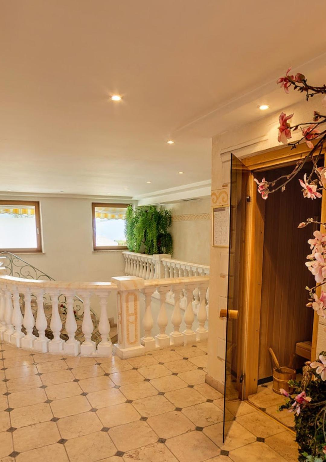 Hotel Tonnerhof Racines Esterno foto